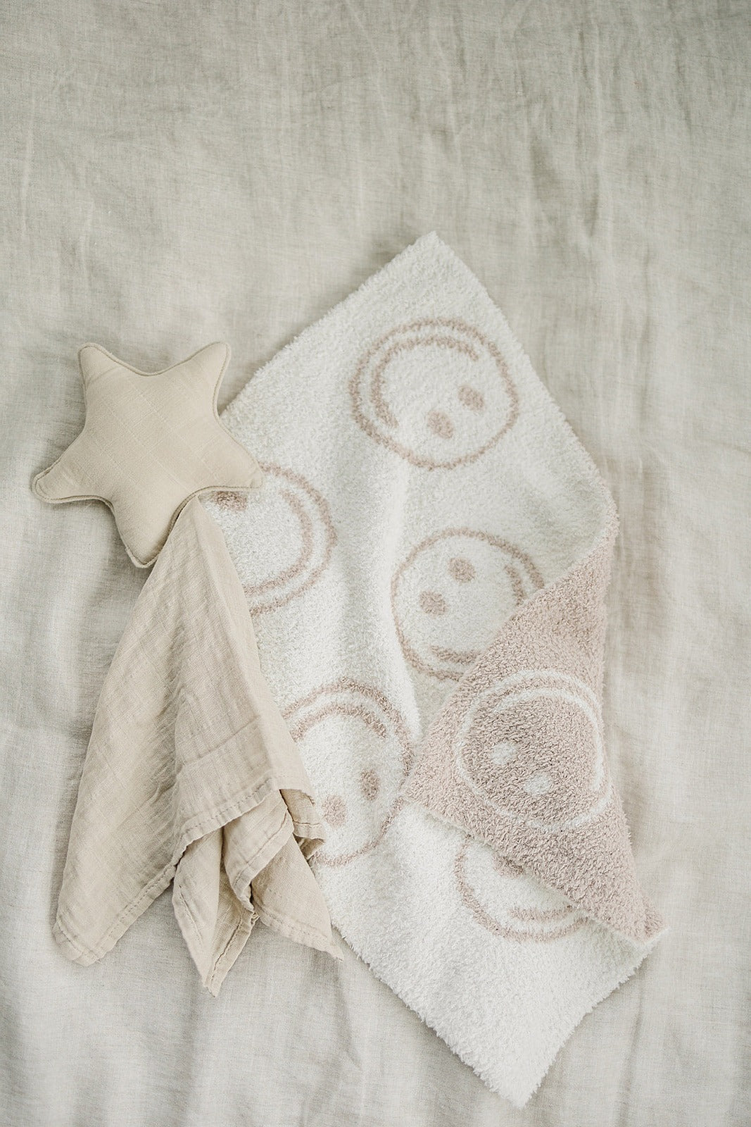 Smiley Taupe Checkered Plush Blanket