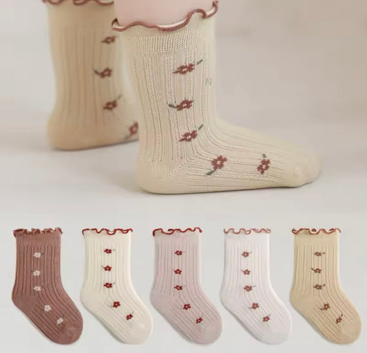 Kathryn Socks - Pre Orders