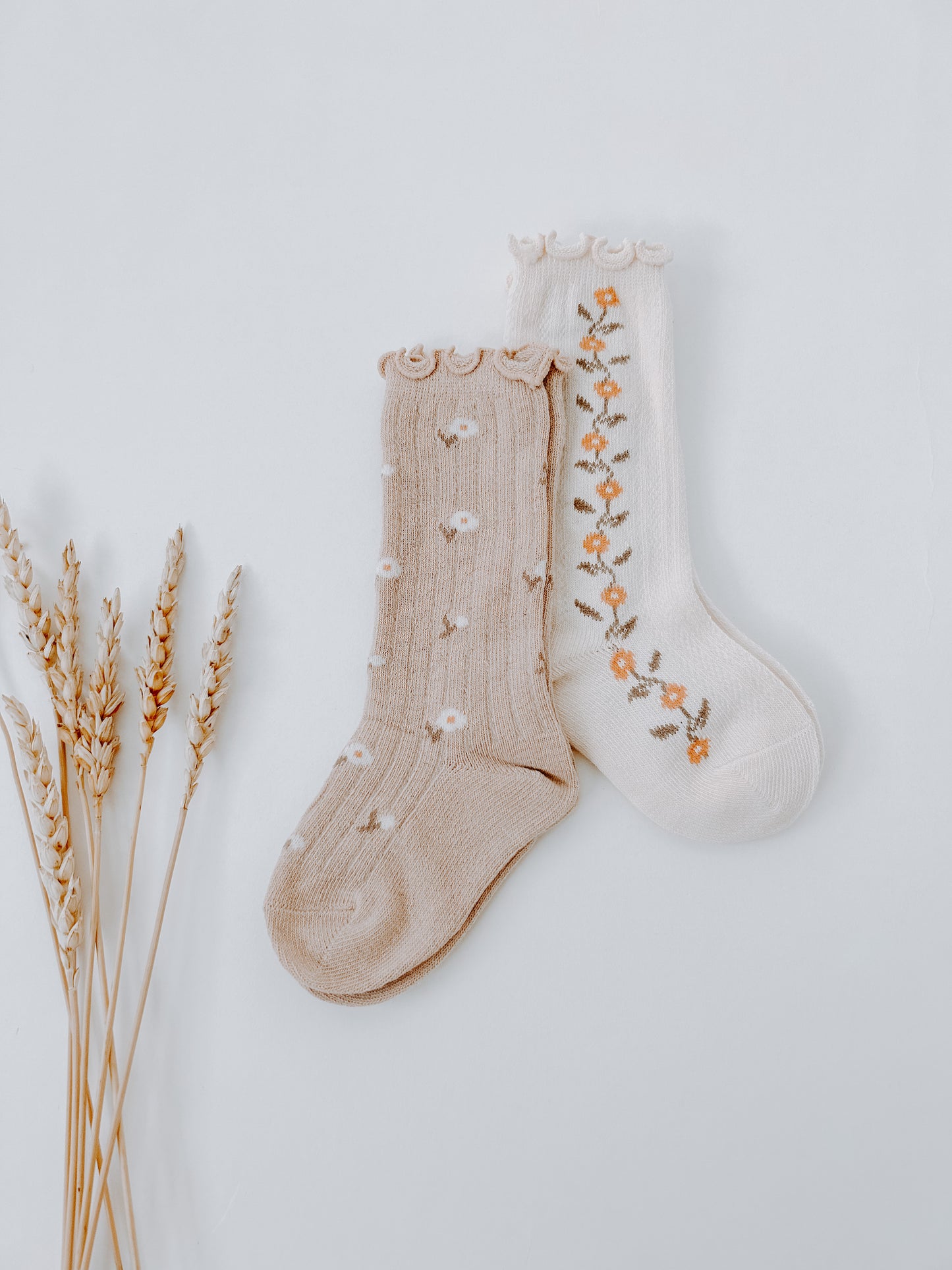 Floral Ribbed Crew Socks