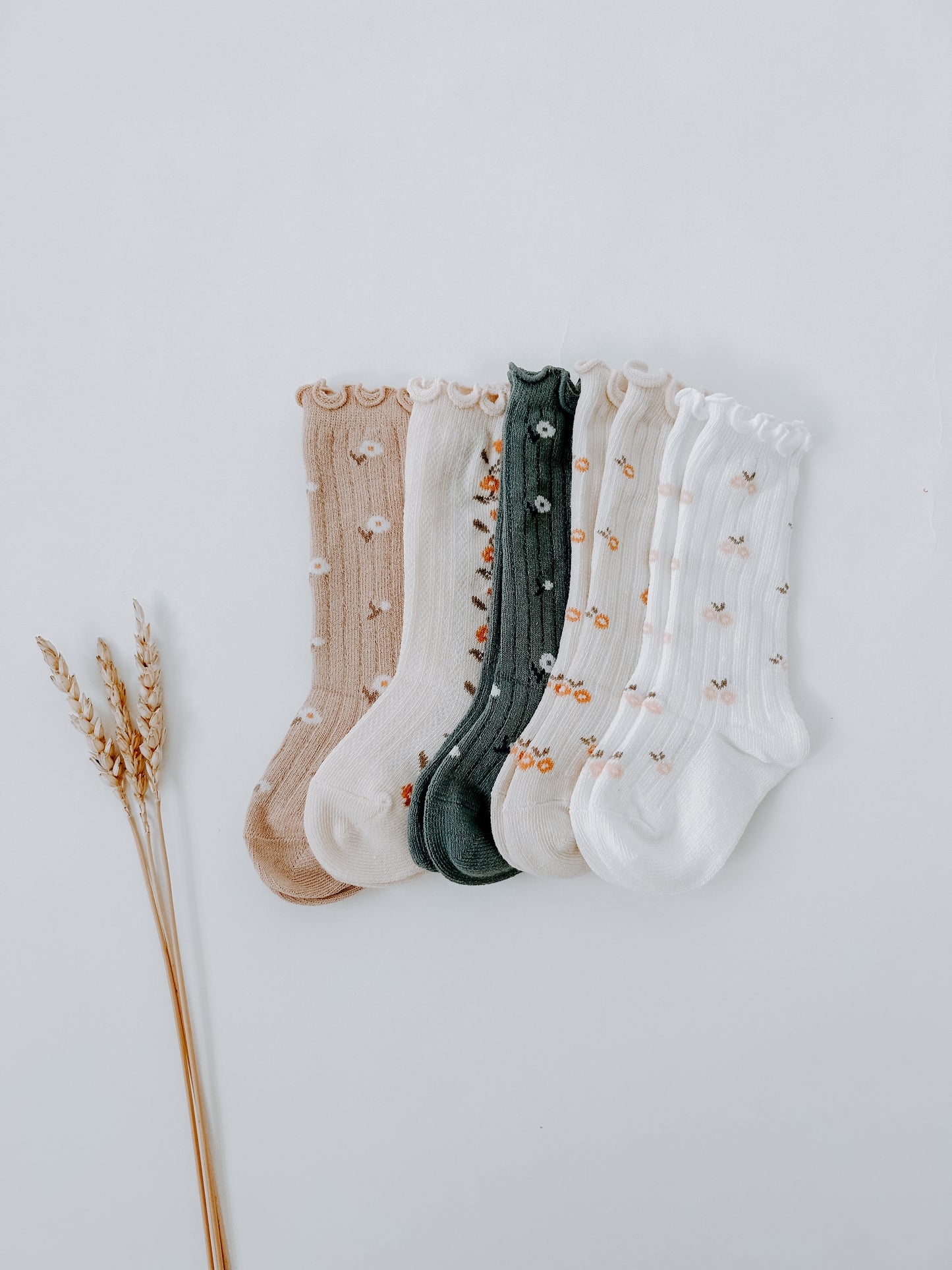 Floral Ribbed Crew Socks