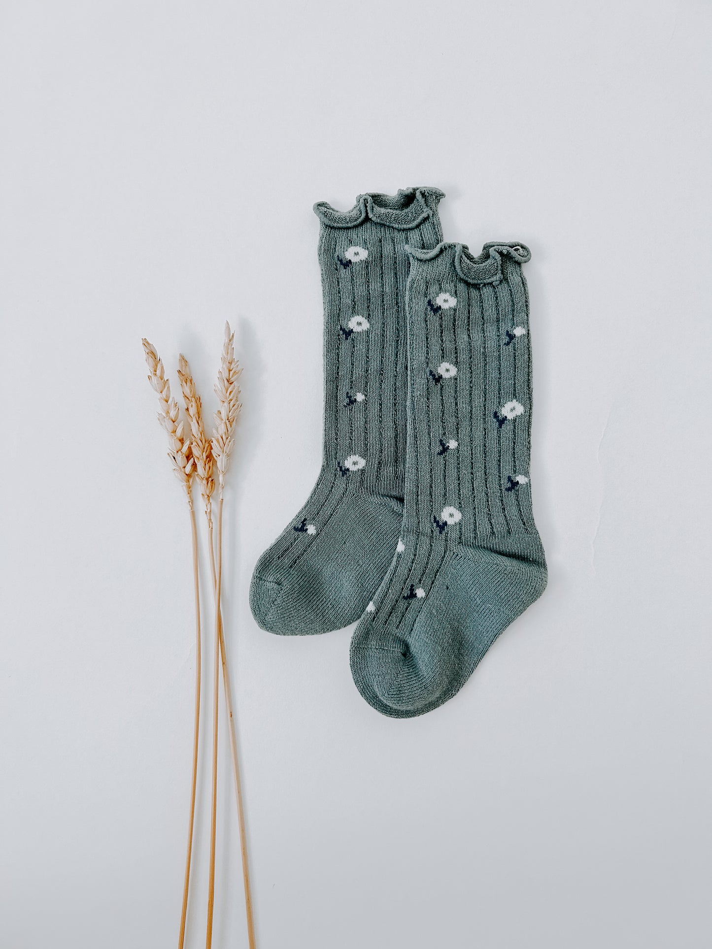 Floral Ribbed Crew Socks